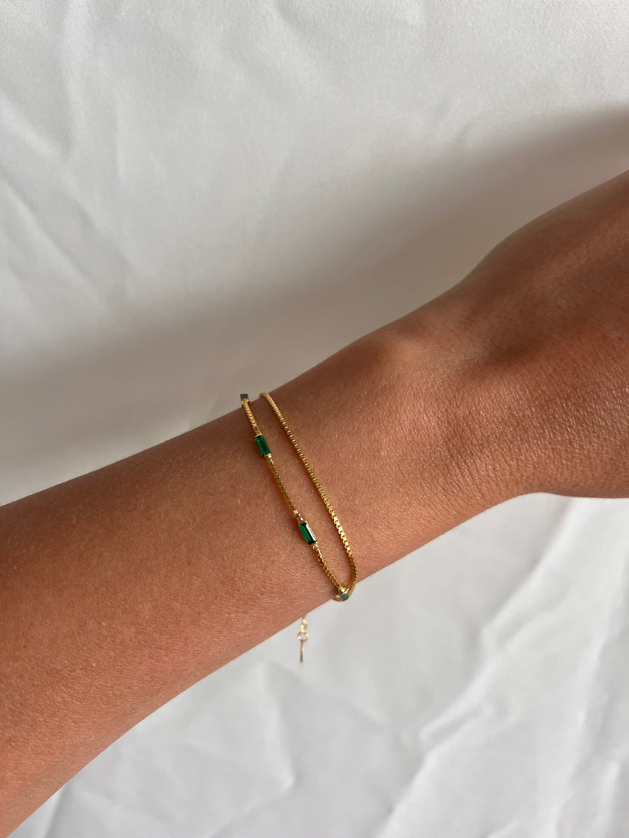 Dainty green stone bracelet