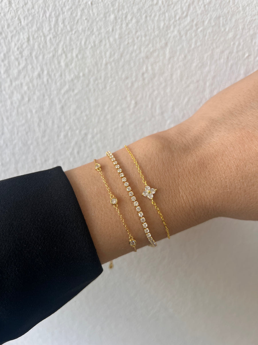 Dainty bracelet bundle