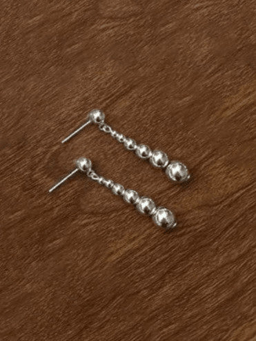 Beaded tassel stud earrings