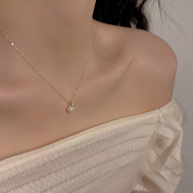 Dainty pear bundle