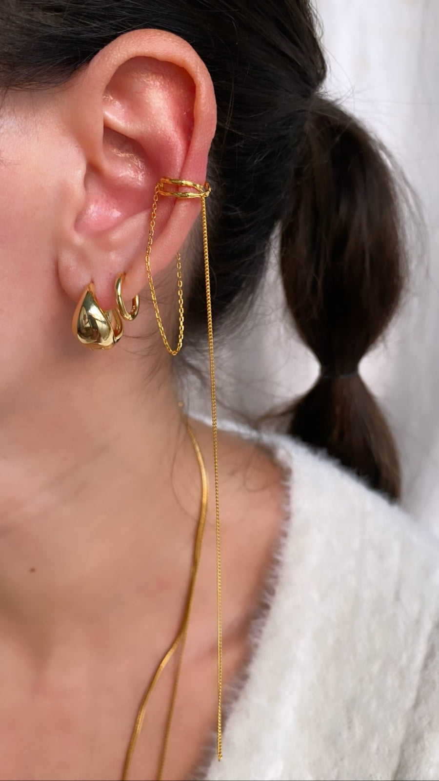 Minimalist threader gold ear cuff